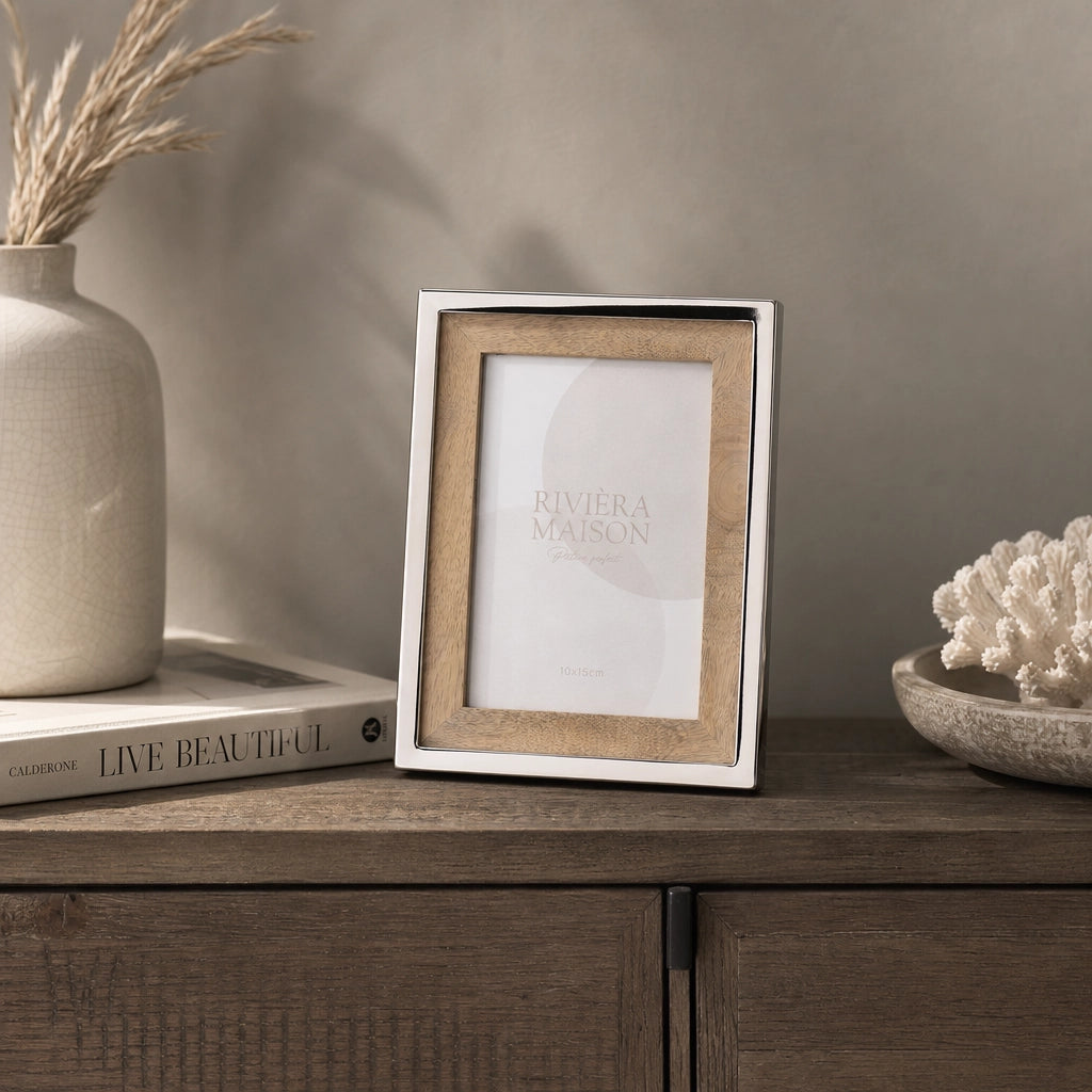 Bilderrahmen Riviera Maison Wood Structure Naturholz auf Sideboard im Coastal Look