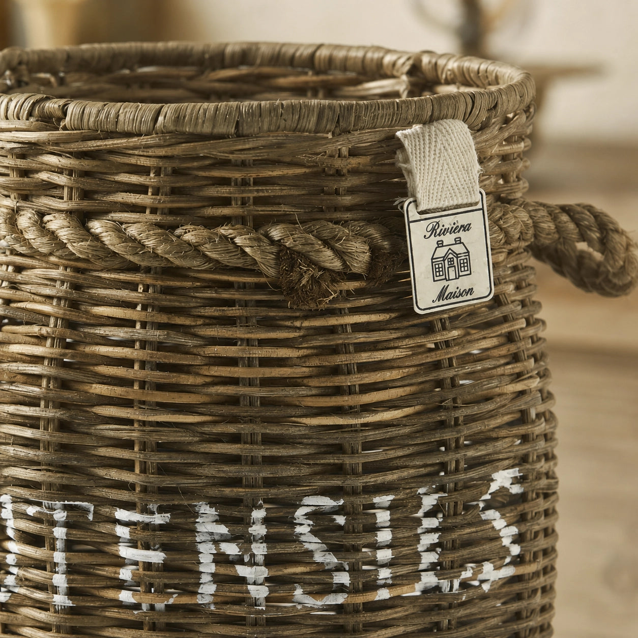 Detailaufnahme Rattanstruktur Utensilienhalter Riviera Maison Natur