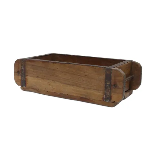originale ziegeform aus holz von nature style im vintage stil freigestellt